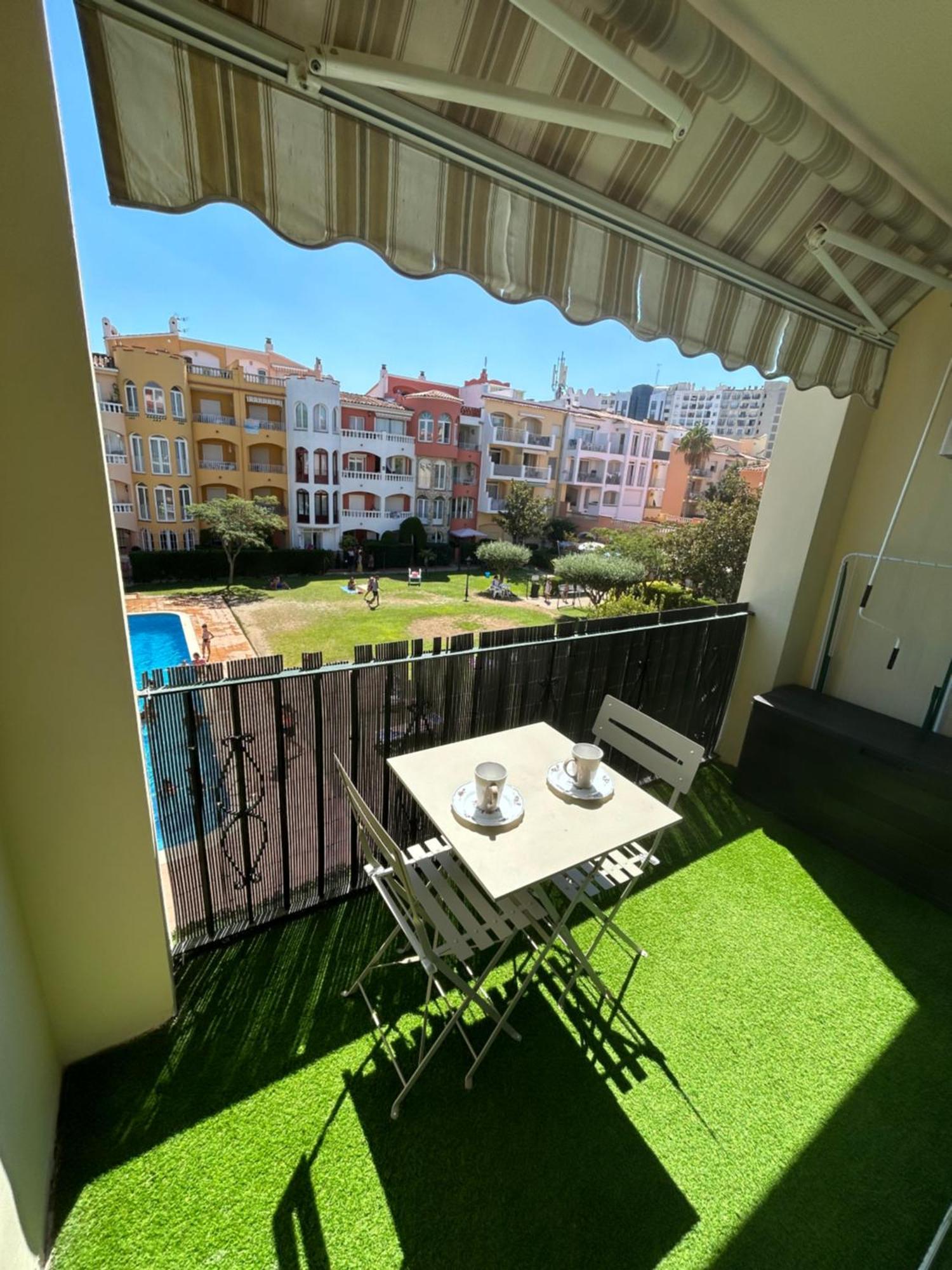 Appartement 1 Chambre Climatise Avec 3 Piscines A 200 M De La Plage Empuriabrava Exterior foto